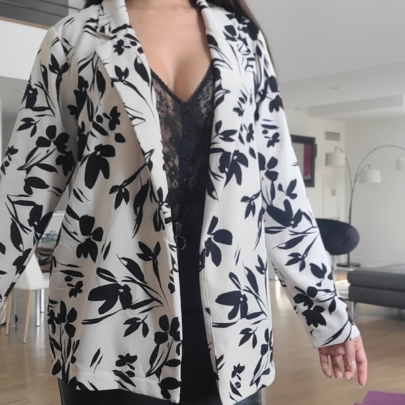 Lulu size S - Picture 4 of 9